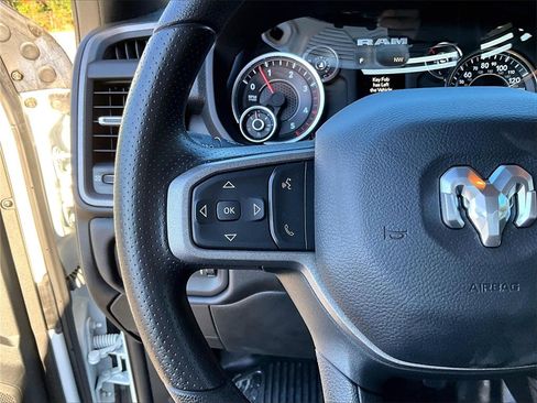 Used 2024 RAM 3500 Tradesman w/ Chrome Appearance Group image 18