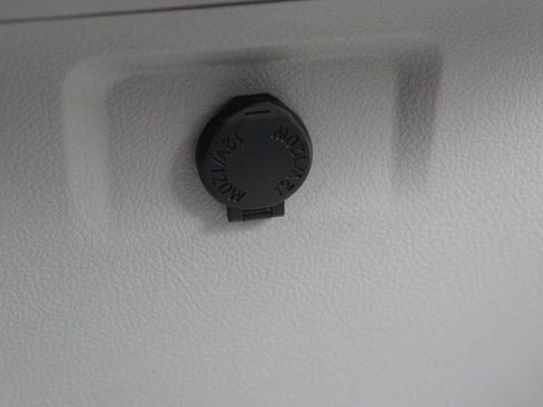 Used 2018 Toyota Sienna XLE w/ XLE Navigation Package FWD image 32