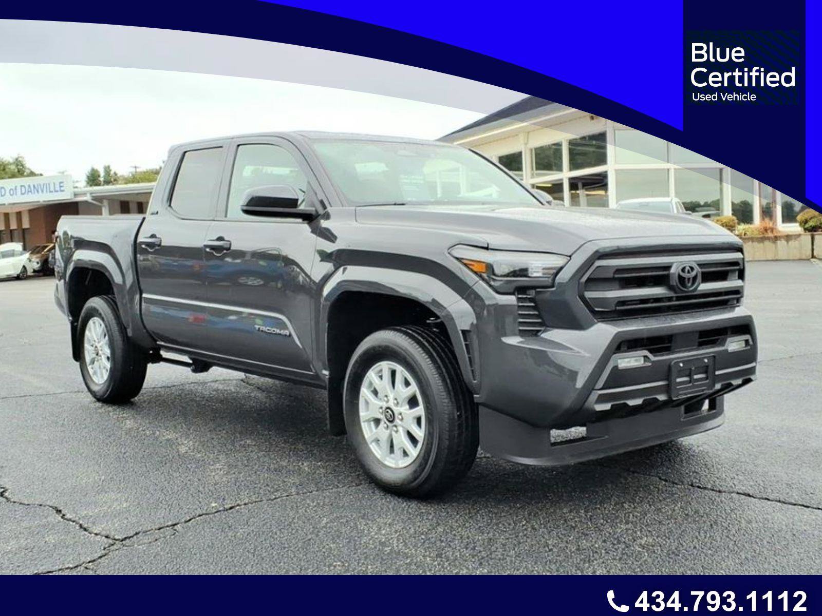 Used 2025 Toyota Tacoma SR5 AWD/4WD image 1