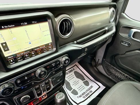 Used 2021 Jeep Wrangler Unlimited Rubicon 4xe w/ Cold Weather Group AWD/4WD image 24