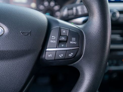 Used 2020 Ford Escape SE image 30