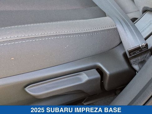 Certified 2025 Subaru Impreza 2.0i image 9