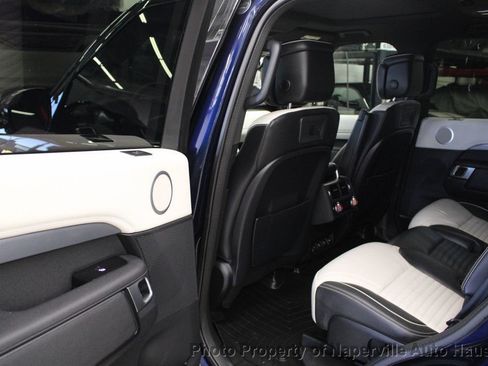 Used 2022 Land Rover Discovery HSE R-Dynamic AWD/4WD image 32