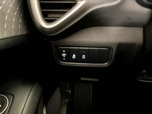 Used 2024 Kia Soul LX w/ Option Group 015 FWD image 14