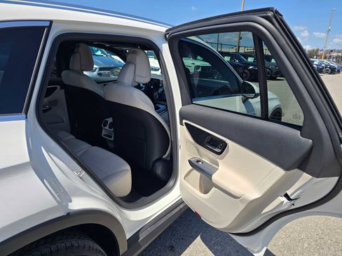 Used 2026 Mercedes-Benz GLC 300 4MATIC image 15