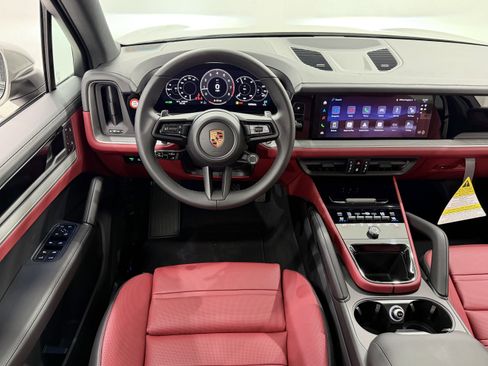New 2026 Porsche Cayenne image 25