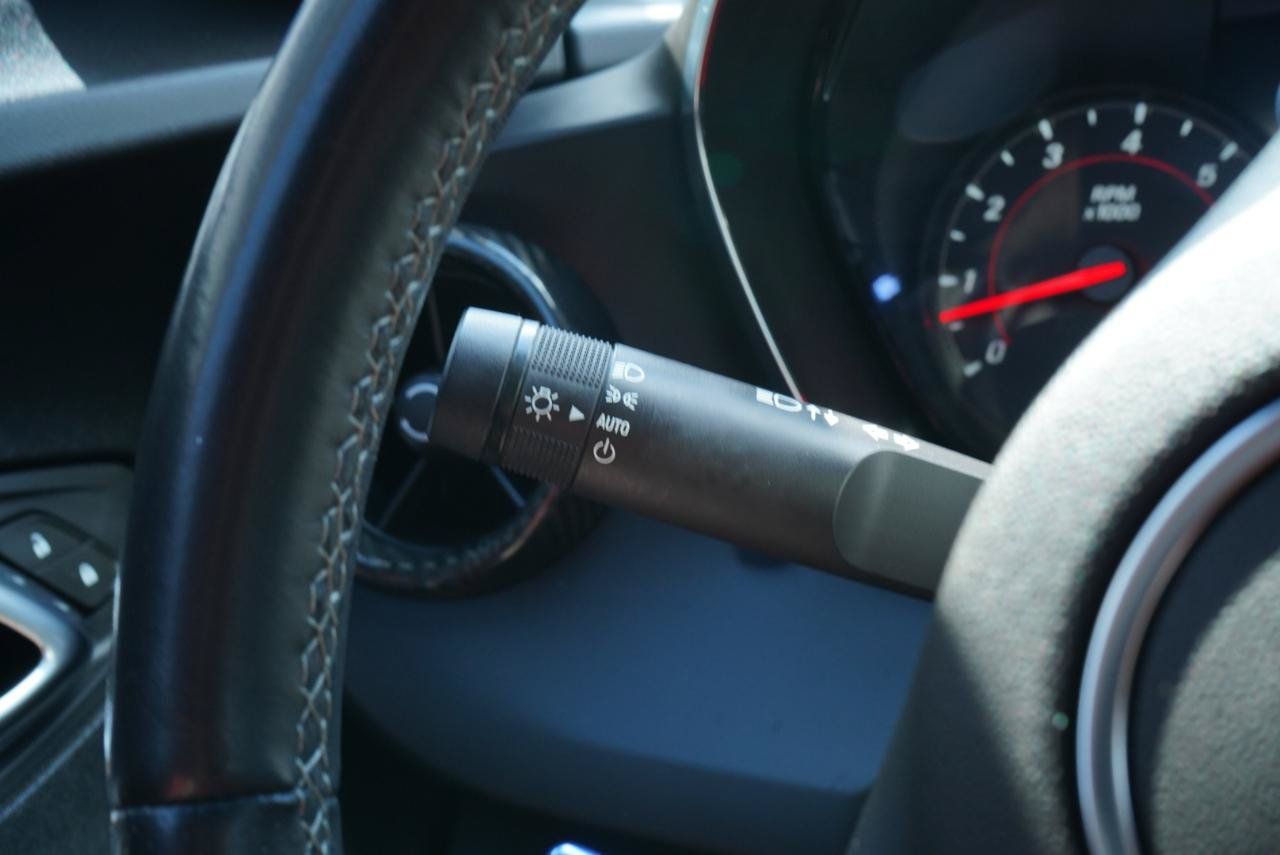 Used 2020 Chevrolet Camaro SS RWD image 25