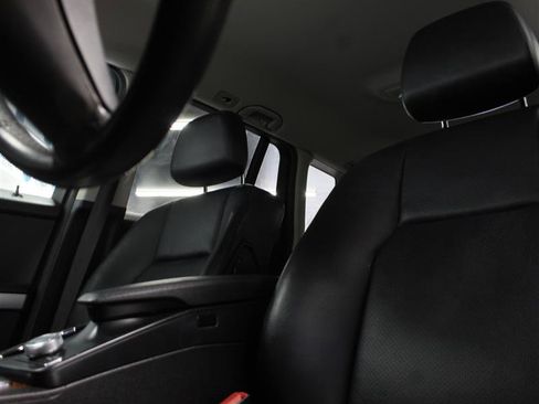 Used 2012 Mercedes-Benz GLK 350 2WD image 8