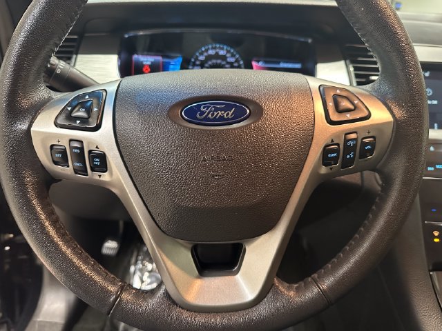 Used 2018 Ford Taurus SEL w/ Equipment Group 201A AWD/4WD image 10
