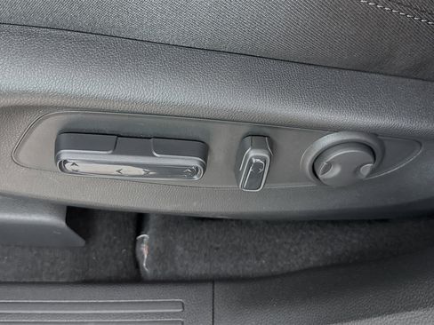 Certified 2025 Honda CR-V EX image 22