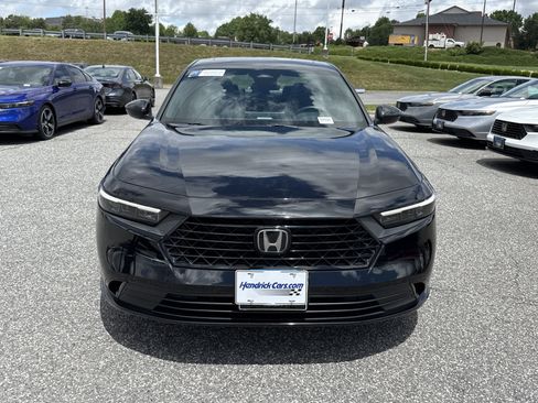 Used 2023 Honda Accord Sport image 3