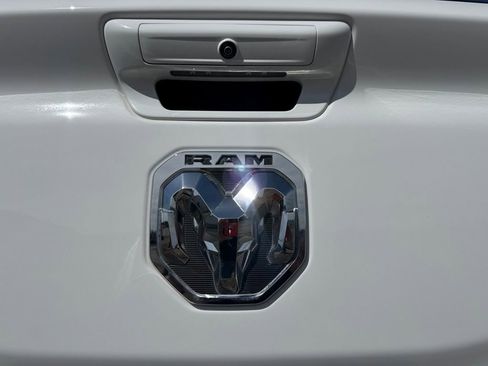 Used 2023 RAM 1500 Laramie AWD/4WD image 11