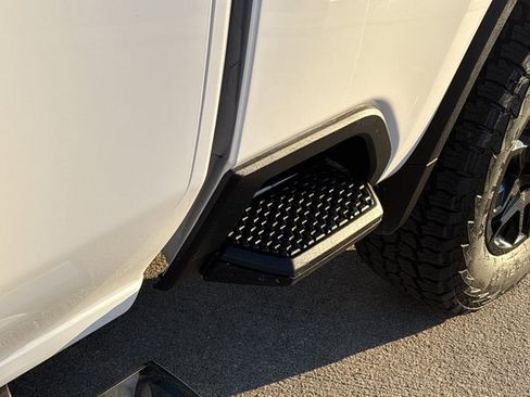 Used 2025 Chevrolet Silverado 2500 LTZ w/ LTZ Plus Package image 15