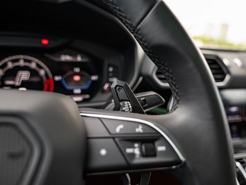 Used 2024 Lamborghini Urus S image 13