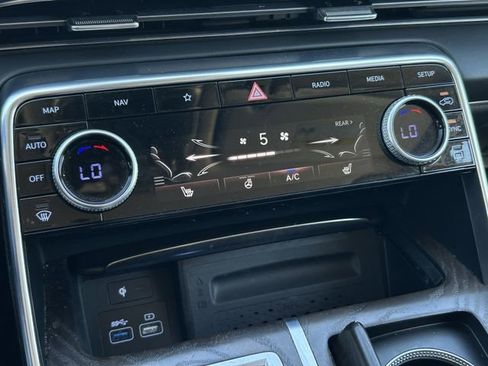 Used 2024 Genesis GV80 2.5T image 17