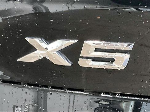 Used 2025 BMW X5 xDrive40i w/ Climate Comfort Package image 32