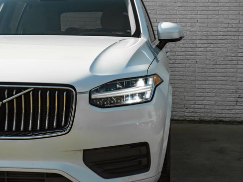 Used 2020 Volvo XC90 T5 Momentum w/ Protection Package Premier FWD image 38