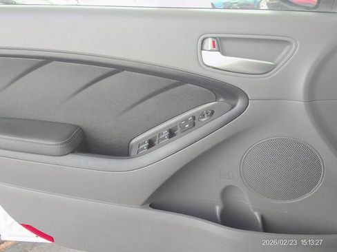 Used 2018 Kia Forte LX w/ LX Popular Package image 14