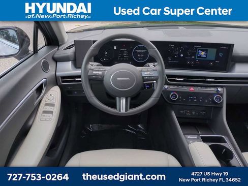 Used 2024 Hyundai Sonata SEL w/ Convenience Package FWD image 16