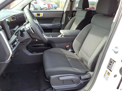 New 2026 Hyundai Santa Fe SE image 6