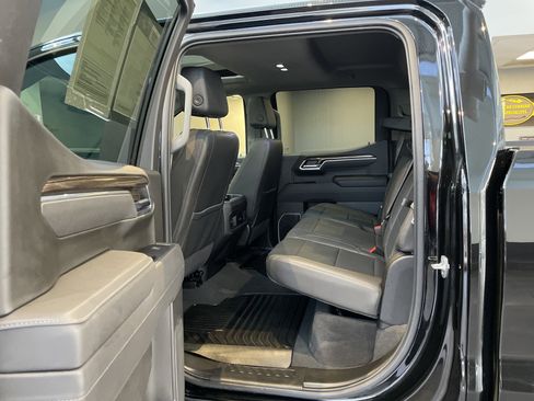 Used 2025 Chevrolet Silverado 1500 RST w/ Convenience Package II AWD/4WD image 36