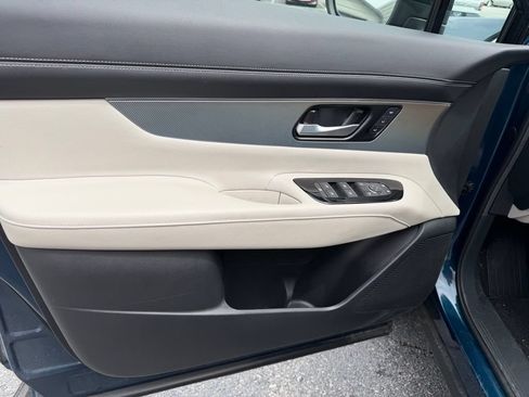 Used 2025 Nissan Murano SL AWD/4WD image 9