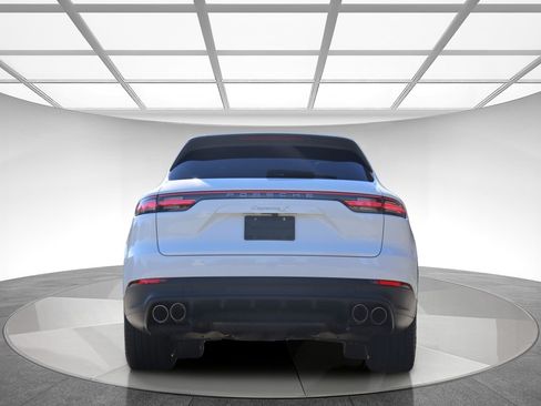 Used 2019 Porsche Cayenne S w/ Premium Plus Package AWD/4WD image 7