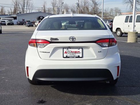Used 2023 Toyota Corolla LE image 4