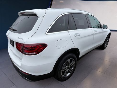 Certified 2022 Mercedes-Benz GLC 300 4MATIC w/ Premium Package Lite image 6