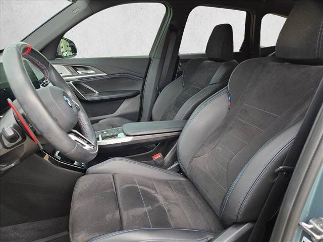 Used 2025 BMW X1 M35i w/ Shadowloine Package AWD/4WD image 16