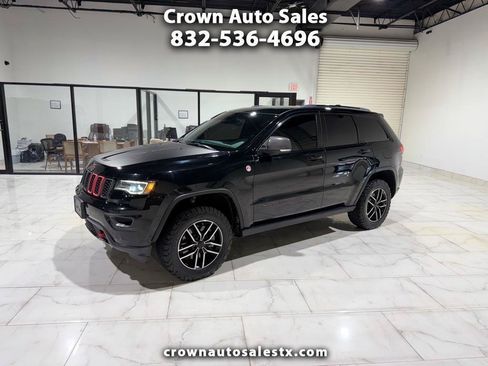 Used 2021 Jeep Grand Cherokee Trailhawk w/ Trailhawk Luxury Group AWD/4WD image 1