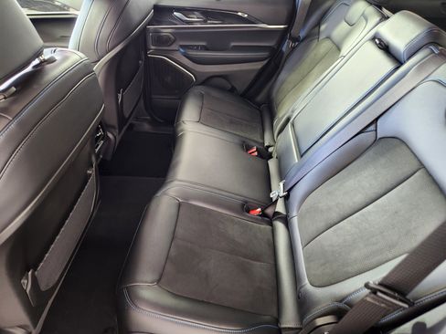 Used 2025 Jeep Grand Cherokee Trailhawk w/ Advanced Protech Group II image 14