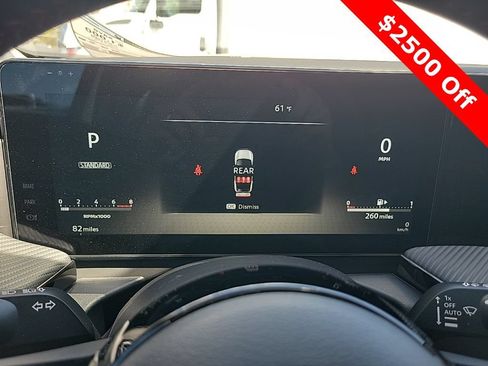 New 2025 Nissan Kicks SR w/ SR Premium Package FWD image 32