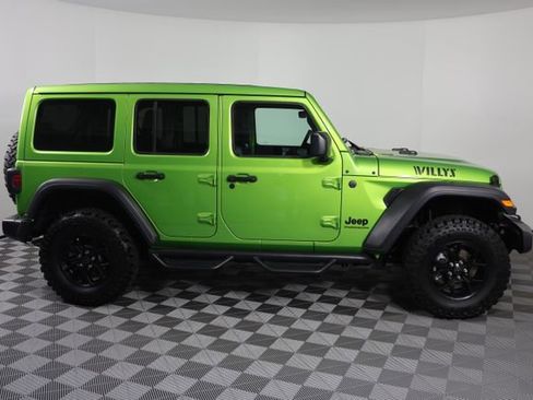 Used 2025 Jeep Wrangler Unlimited Sport AWD/4WD image 9