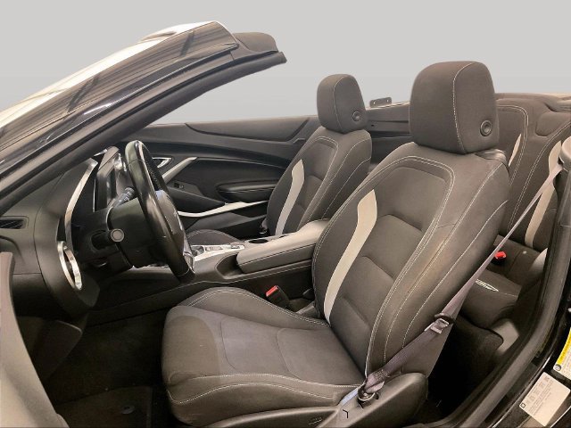 Used 2017 Chevrolet Camaro LT RWD image 24