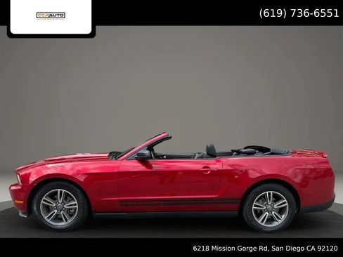 Used 2011 Ford Mustang Premium w/ 201A Rapid Spec Order Code image 17