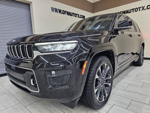 Used 2023 Jeep Grand Cherokee L Overland w/ Rear Seat Video Group I AWD/4WD image 2