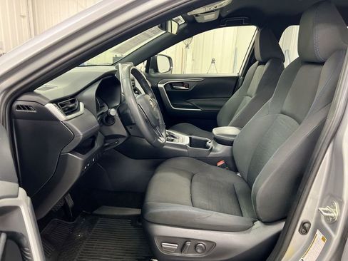 Used 2024 Toyota RAV4 SE w/ Weather Package AWD/4WD image 20