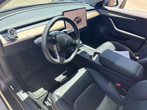 Used 2023 Tesla Model 3 Standard Range RWD image 2