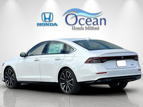 New 2026 Honda Accord Touring image 3