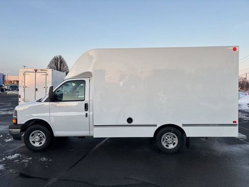 New 2025 Chevrolet Express 3500 w/ Power Convenience Package image 3