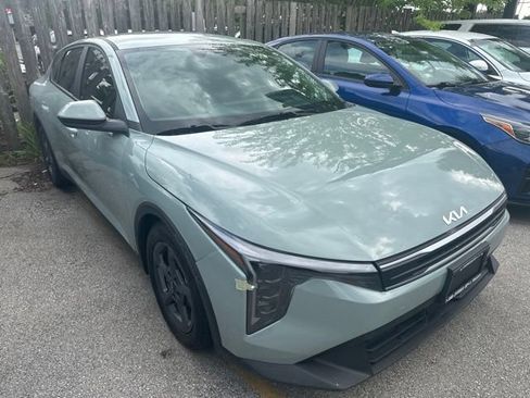 Used 2025 Kia K4 FWD image 3