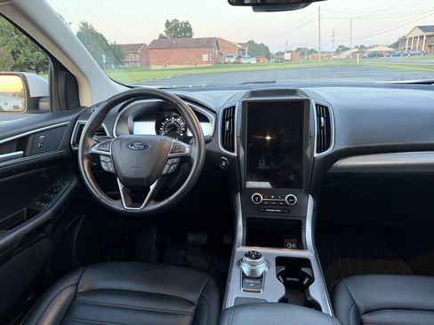Used 2021 Ford Edge SEL AWD/4WD image 25