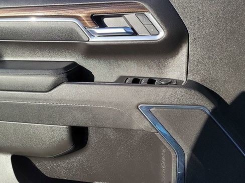 Used 2025 Chevrolet Silverado 1500 LT Trail Boss w/ Protection Package image 22