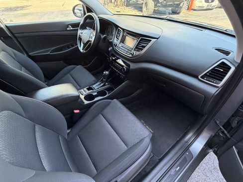 Used 2017 Hyundai Tucson Sport image 32