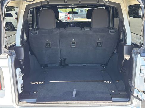 Used 2022 Jeep Wrangler Unlimited Sport AWD/4WD image 18