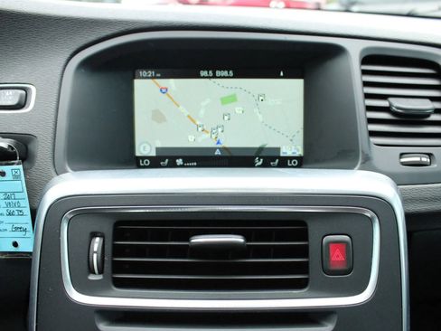 Used 2017 Volvo S60 T5 Dynamic w/ Vision Package image 20