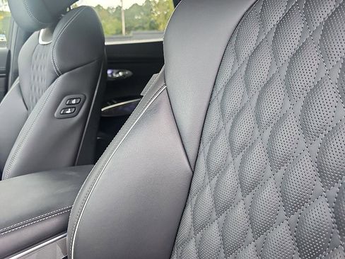 Used 2025 Genesis GV70 3.5T Sport w/ Sport Advanced Package image 14