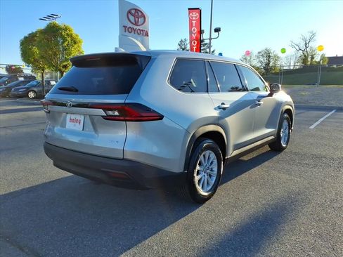 Certified 2025 Toyota Grand Highlander AWD image 4