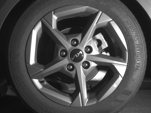Used 2025 Kia K4 FWD image 14